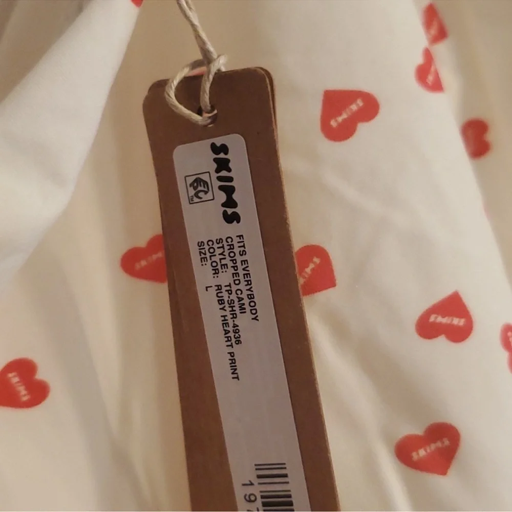 NWT SKIMS VALENTINE EDITION FITS EVERYBODY PICOT TRIM CROPPED CAMI | LARGE - Picture 15 of 15